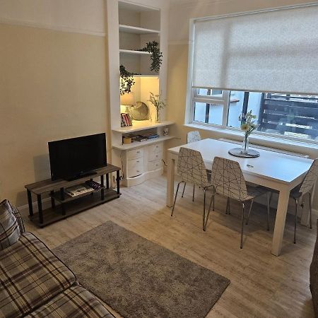 Leigh-On-Sea Retreat - 2 Bedroom Apartment Zewnętrze zdjęcie